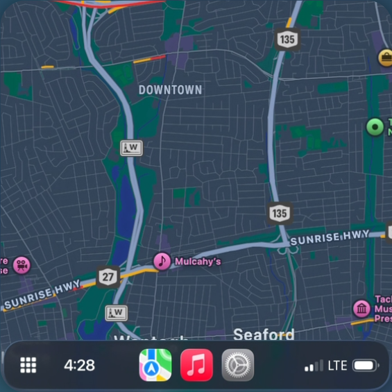 CarPlay navigation (static screenshot)